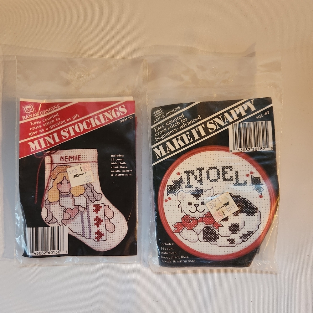 NEW Banar Designs 2 Mini Christmas Stocking Make It Snappy Cross Stitch Kits